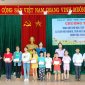 PHƯỜNG ĐÔNG SƠN TRAO HỖ TRỢ HỌC TẬP CHO HỌC SINH LÀ CON HỘ NGHÈO, HỘ CẬN NGHÈO, TRẺ MỒ CÔI NĂM HỌC 2024-2025